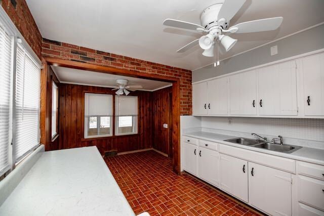 Building Photo - Home on quiet cul de sac in Peoria
