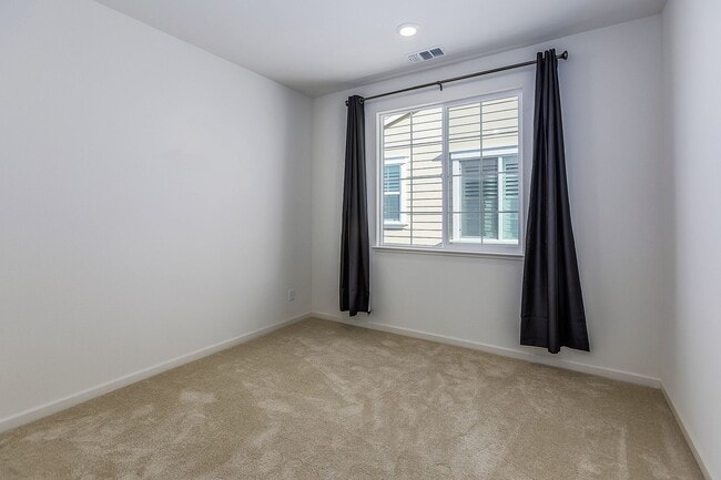 Building Photo - Stunning Executive Style Home in Fremont – Ardenwood Neighborhood!