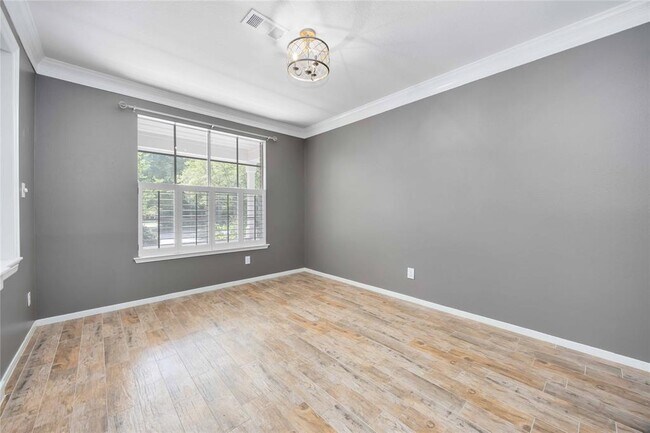 Building Photo - 11 Alden Glen Ct