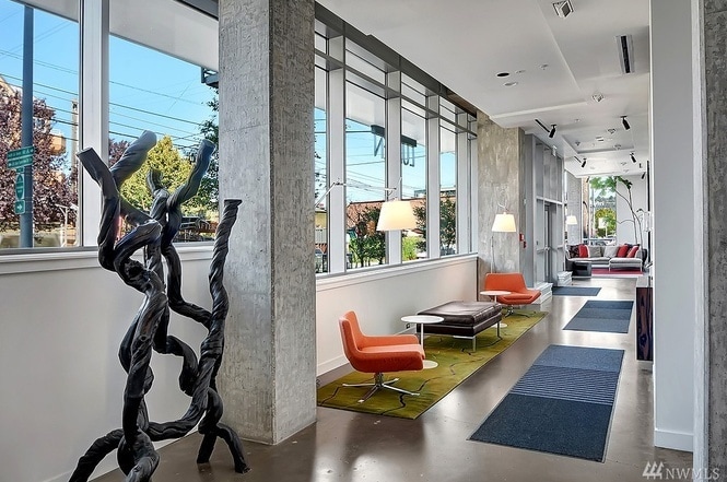 Lobby - 501 Roy St