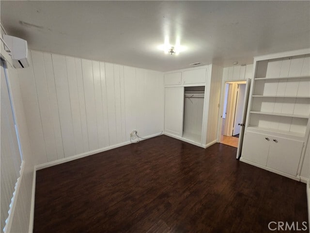Building Photo - 9381 Nichols Dr