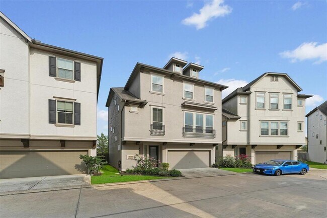 Building Photo - 9611 Knights Station Dr