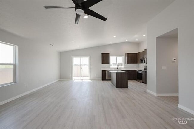 Building Photo - Brand New 4 Bedroom 2 Bathroom Home in South Meridian