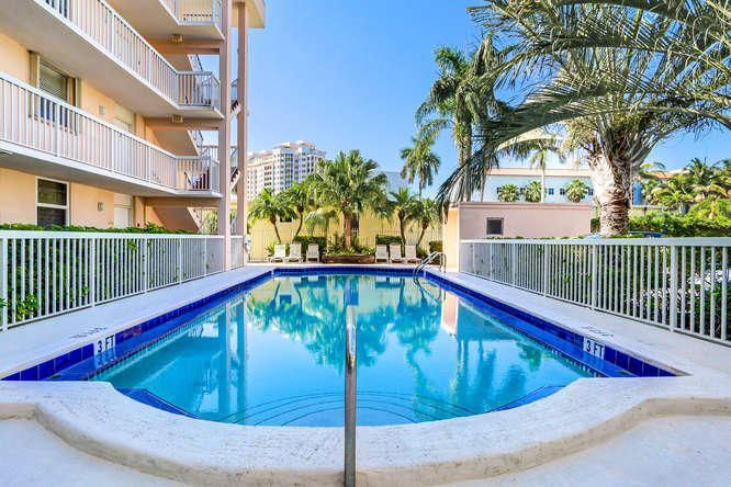 Building Photo - 917 N Flagler Dr