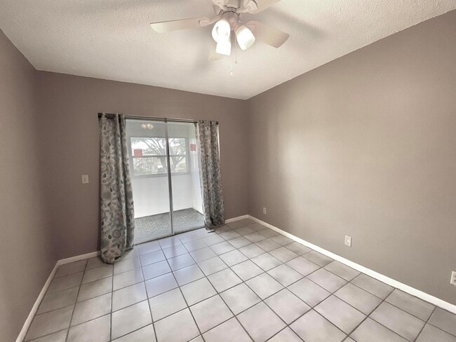 Building Photo - 57 Dorchester E