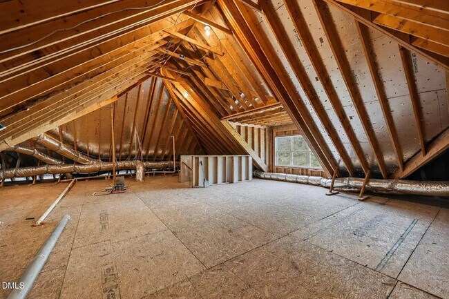 Building Photo - Lease OR Lease to Own