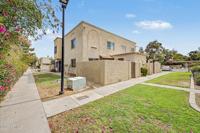 Building Photo - 4158 N 81st St