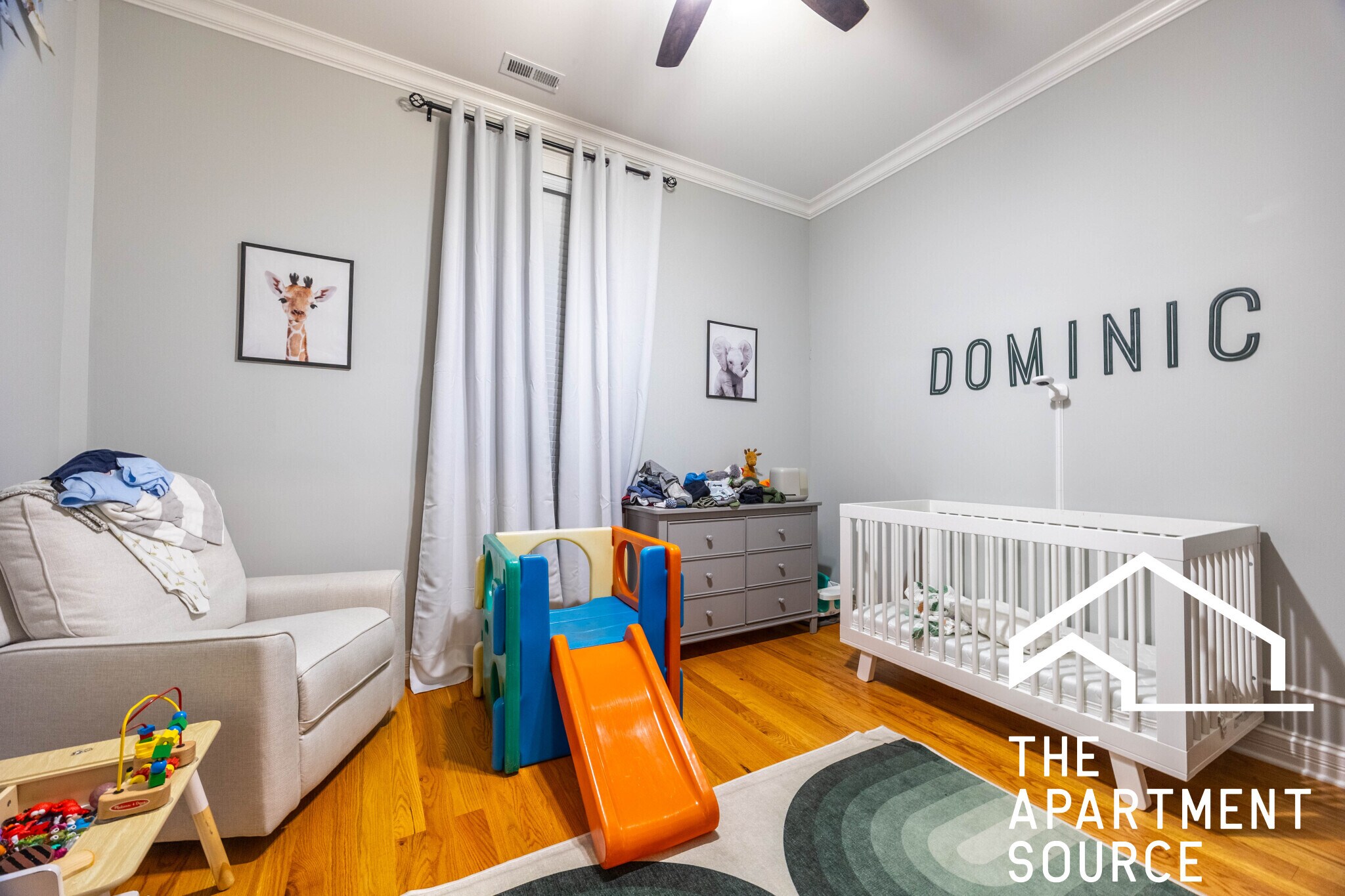 Building Photo - 520 N Western Ave