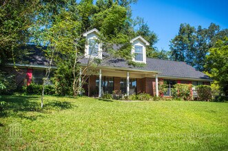 Building Photo - Beautiful Large home off of Mahan