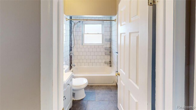 Building Photo - 1177 Connie Ave