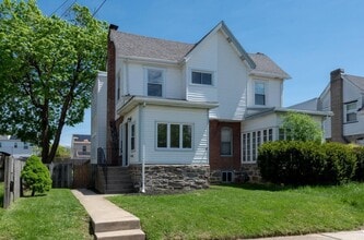 Building Photo - 233 Leon Ave