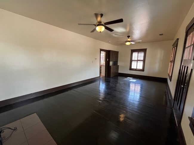 Building Photo - Historic, Charming Home in Coronado Distri...