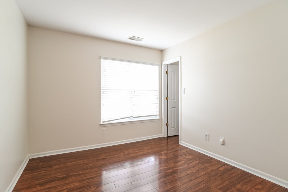 Building Photo - 1011 Tiger Eye Ave