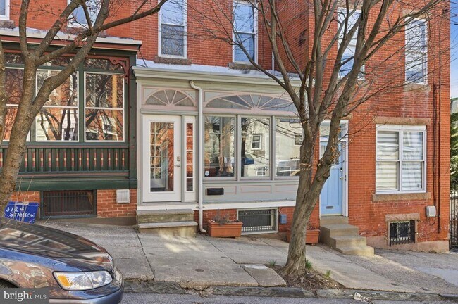 Building Photo - 3726 Stanton St