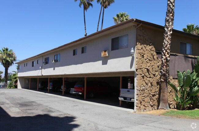 Building Photo - Vista Del Sol