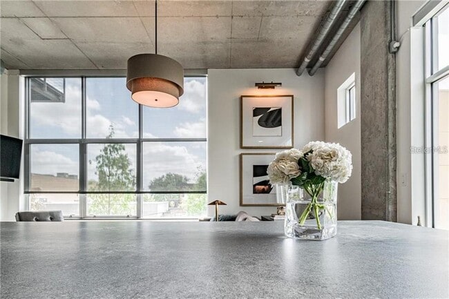 Building Photo - 101 S 12th St