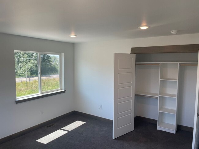 Building Photo - 131 Whiskey Way