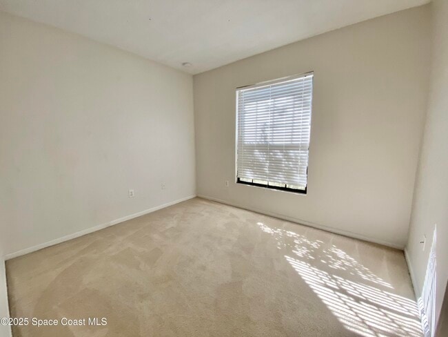 Building Photo - 622 Marian Ct