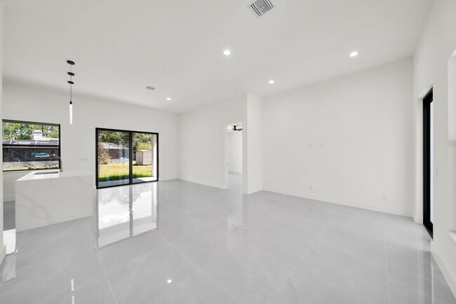 Building Photo - Be the first in occupy this 2025 constructed home in the city of North Port,FL! Qualify for a dep...