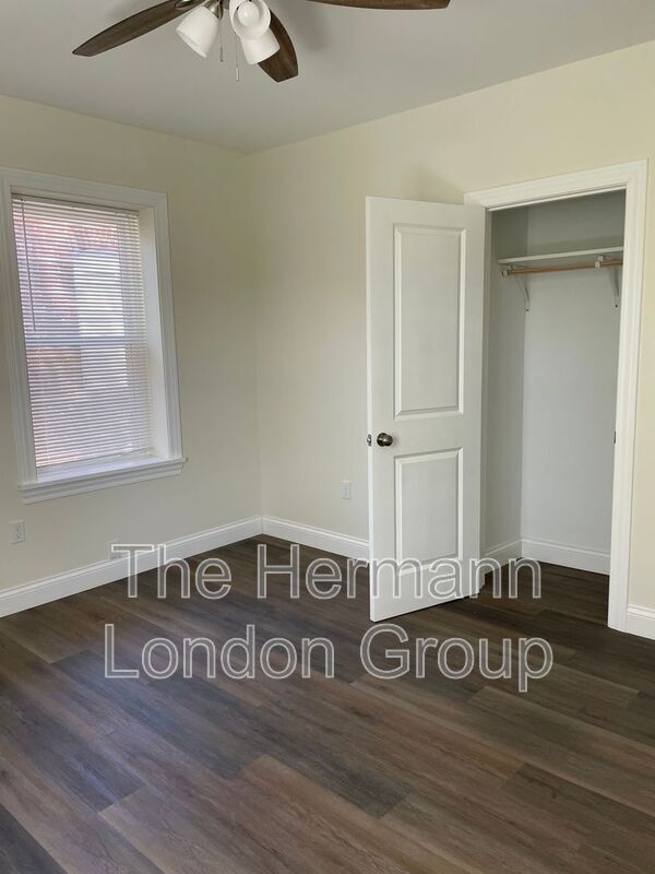 Building Photo - 4544 Flad Ave