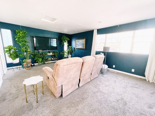 Building Photo - 132 Pierce Dr