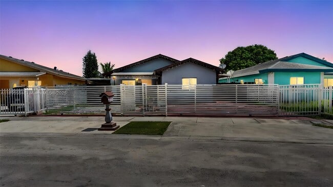 Building Photo - 3109 NW 64th St