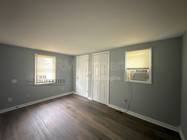 Building Photo - 1230 S Jay St