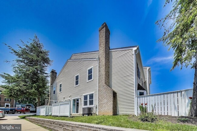 Building Photo - 20117 Locustdale Dr