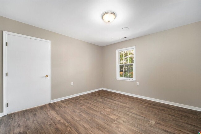 Building Photo - 9201 Rattlesnake Rd