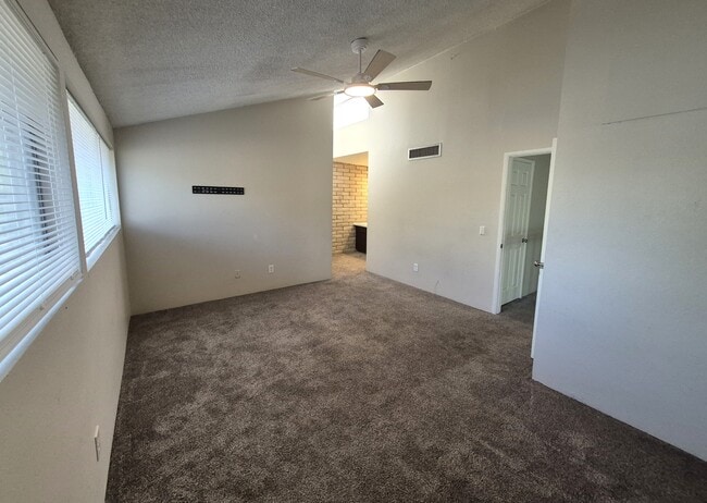 Building Photo - 5701 E Glenn St