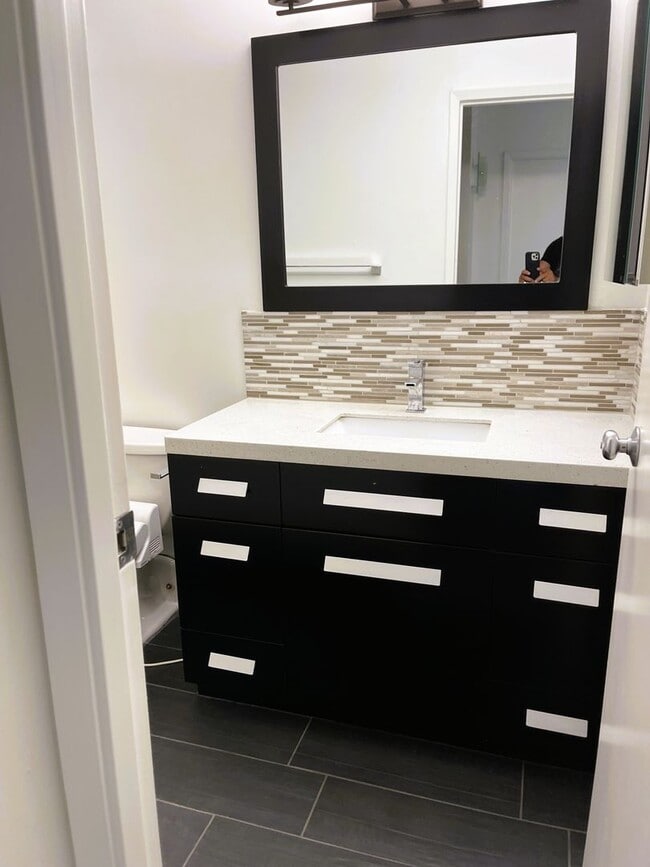 Building Photo - Modern & Elegant 1-Bedroom with Premium Amenities in Santa Clara