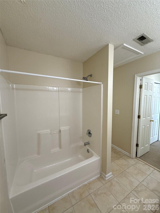 Building Photo - 15318 Brynfield Dr