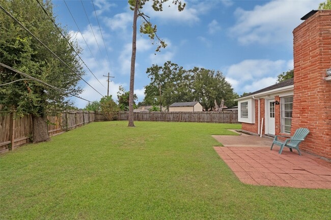 Building Photo - 7302 Redding Rd