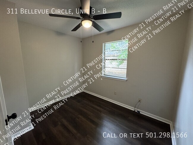 Building Photo - 311 Bellevue Cir