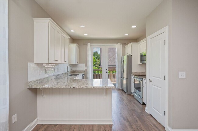 Building Photo - Modern 4-Bedroom Home with Designer Touches in the Heart of Niceville