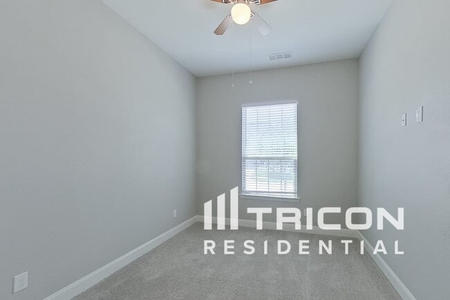 Building Photo - 3612 Tioga Trl