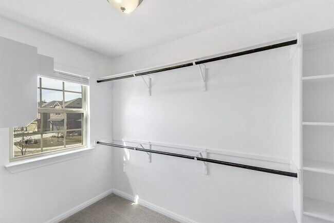 Building Photo - 6820 Llano Stage Trl
