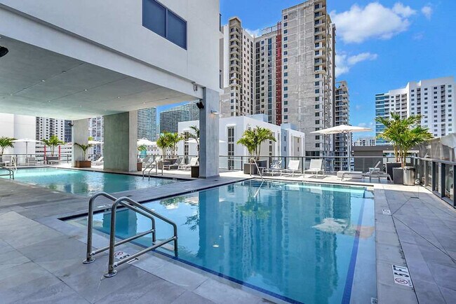 Building Photo - 239 SW 9th St