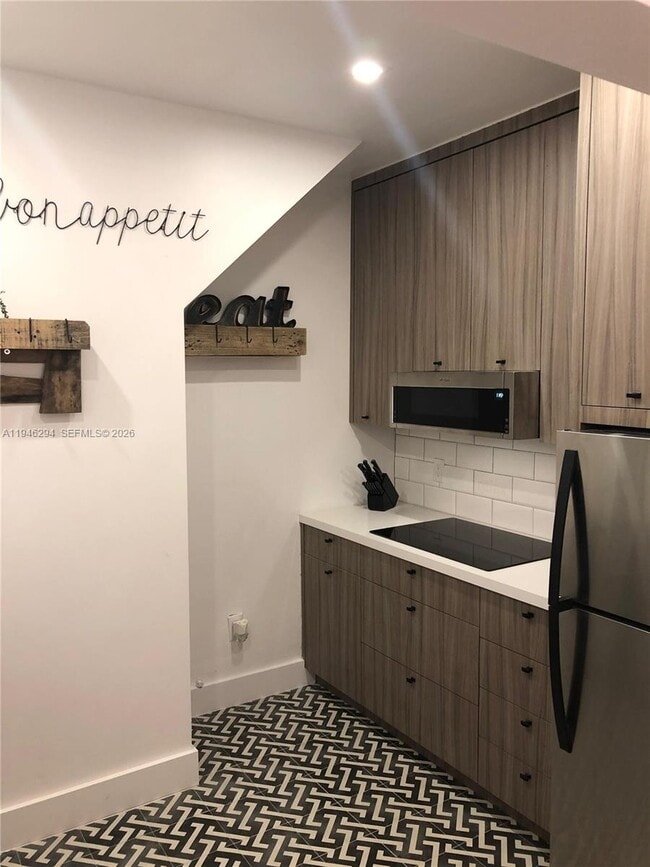 Building Photo - 1524 Euclid Ave