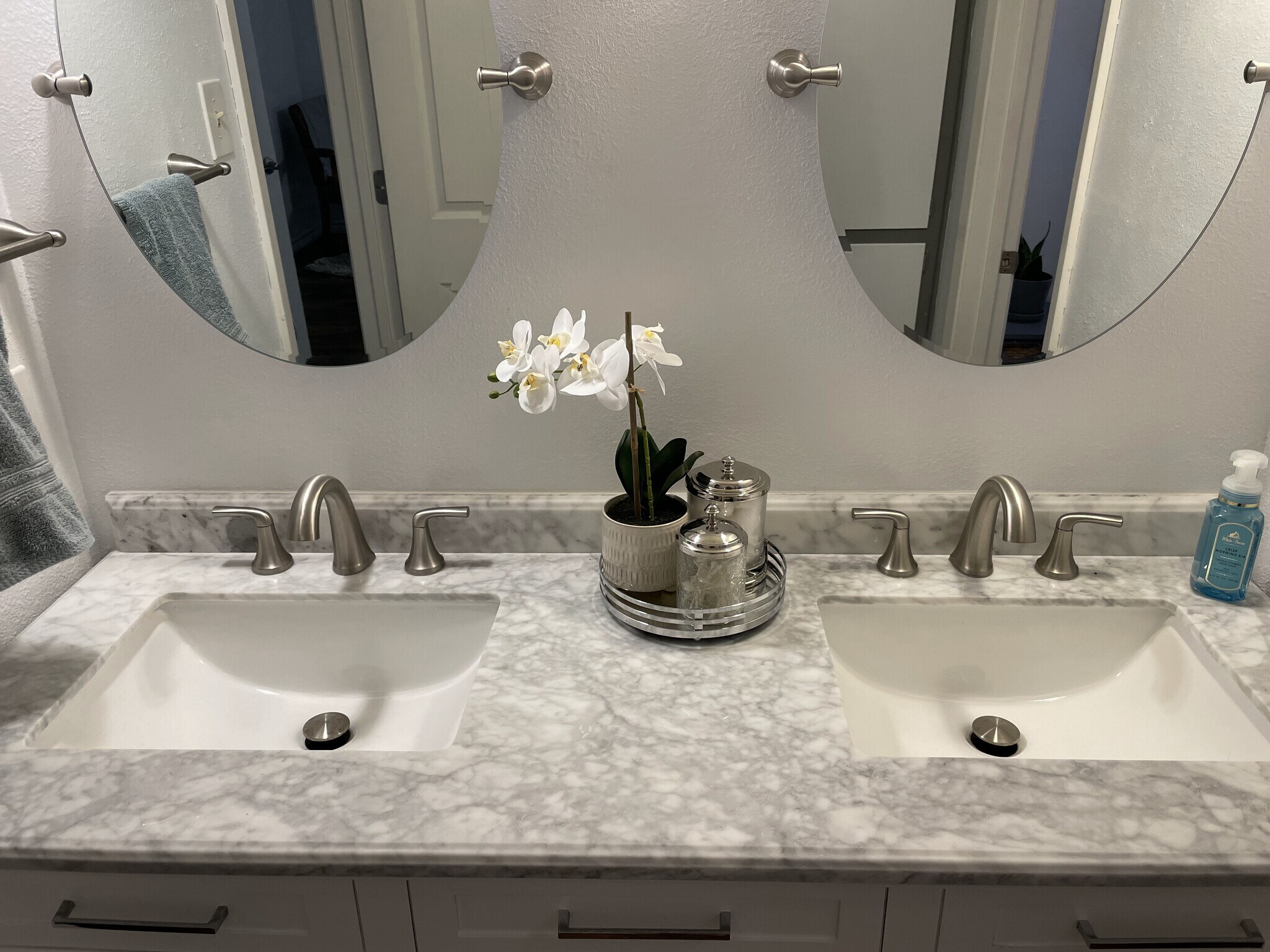 Guest Bathroom vanity - 11500 February Drive