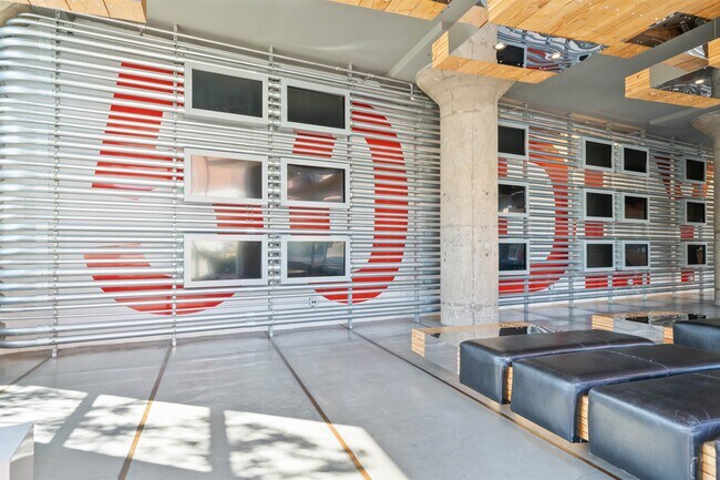 Building Photo - 50 Dey St