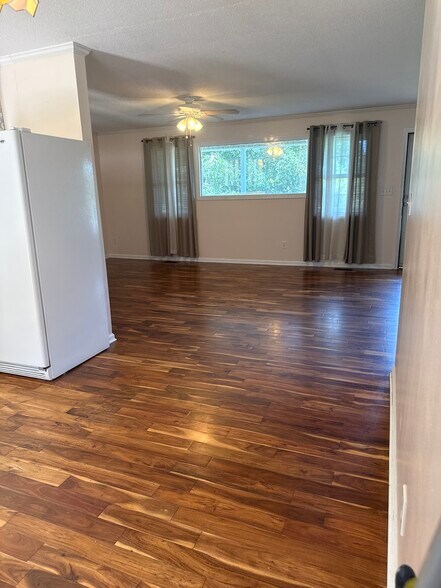 Building Photo - 343 Hobson Dr