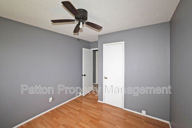 Building Photo - 3810 Mesa Verde Dr