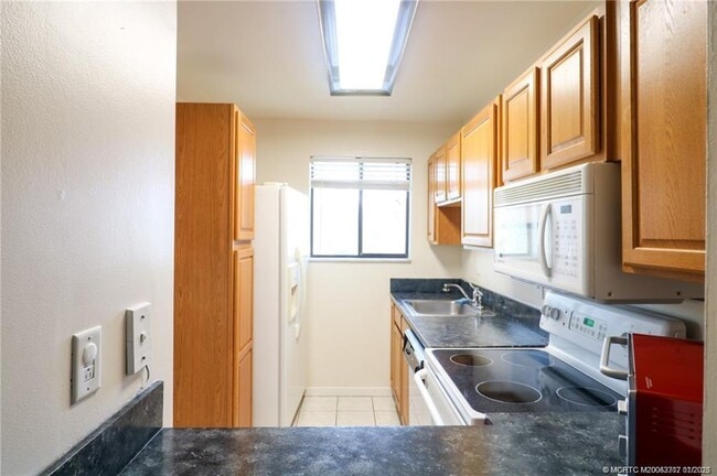 Building Photo - 5433 SE Miles Grant Rd