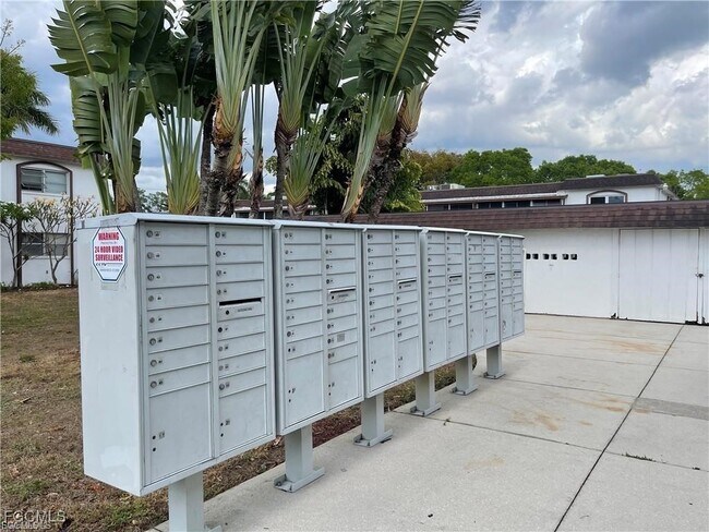 Building Photo - 2828 Jackson St