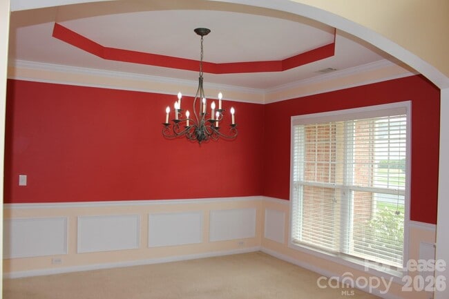 Building Photo - 2007 Potomac Rd