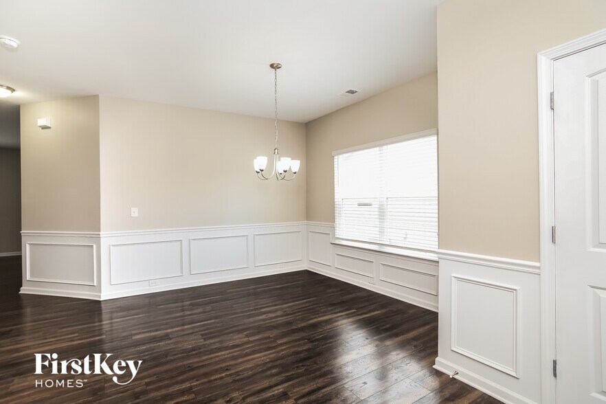 Building Photo - 240 Jefferson Ave