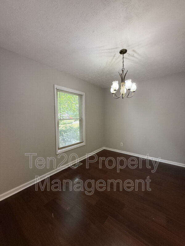 Building Photo - 3812 Wingate Dr