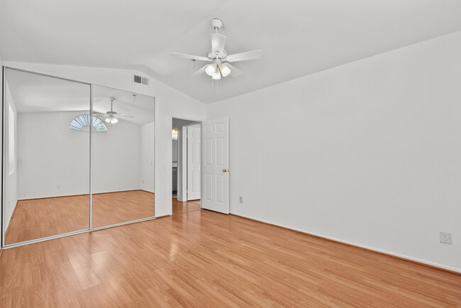 Building Photo - 7231 Spring Ct