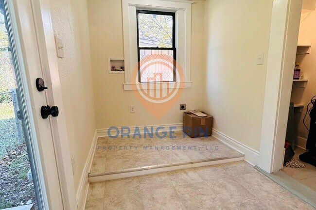 Building Photo - 2923 Morrow Ave